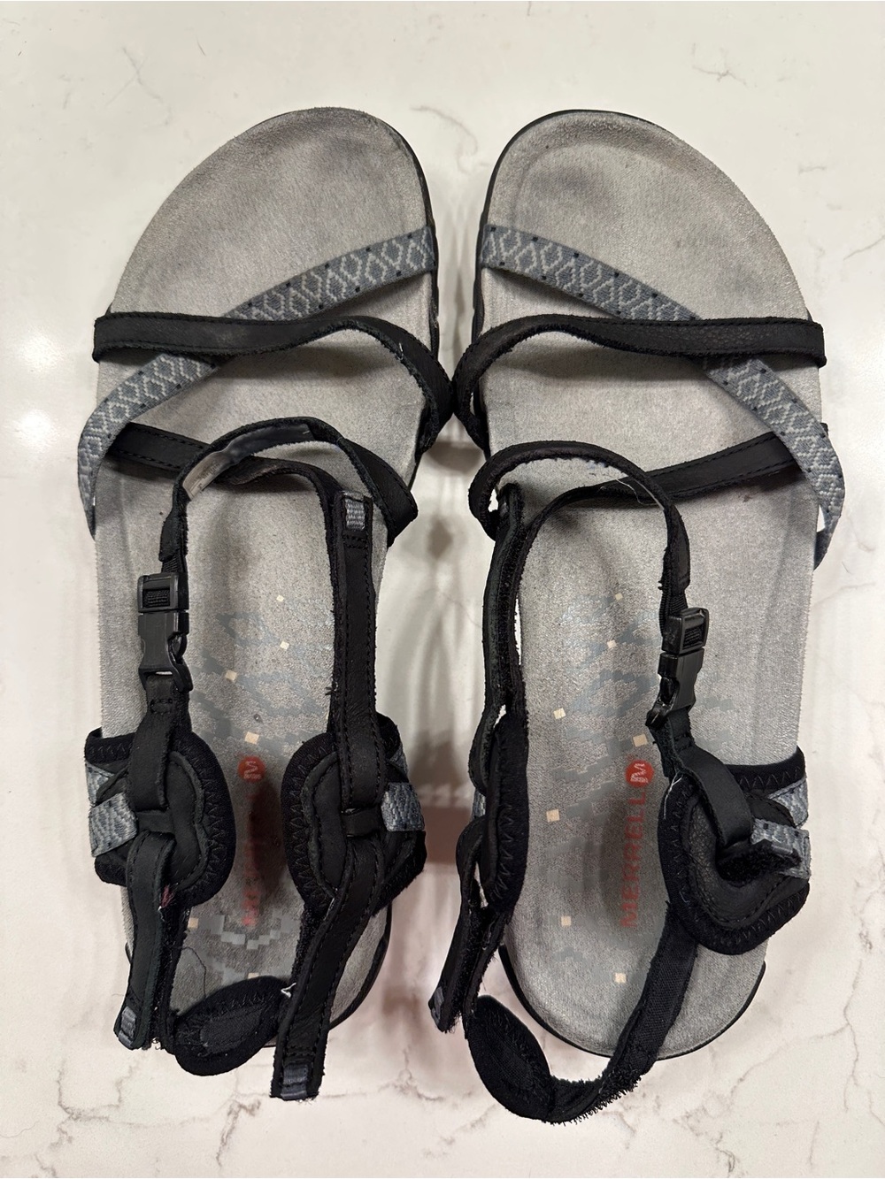 Merrell Women's Grey and Black Strappy Outdoor Sandals size 8